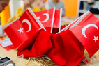 5 yaş çocuklarına özel programımız, okula hazırlık, dikkat süresi geliştirme ve sosyal beceri kazanımına odaklanan öğretici ve eğlenceli etkinliklerle doludur.